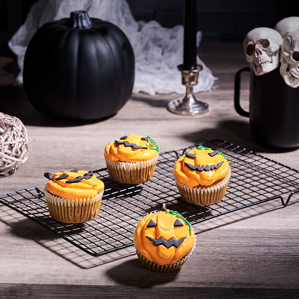 Festive Jack-O-Lantern Cupcakes, cupcake gift, cupcake, gourmet gift, gourmet, halloween gift, halloween, cake gift, cake
